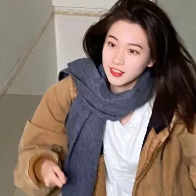 在蓝色时分飞翔